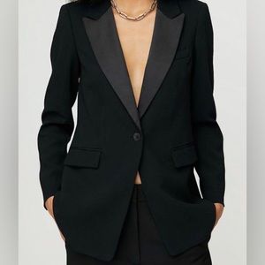 Aritzia Babaton Yates Tuxedo Blazer